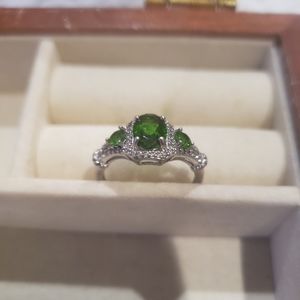 925. Silver Emerald and Diamond Ring Size 9-9.75